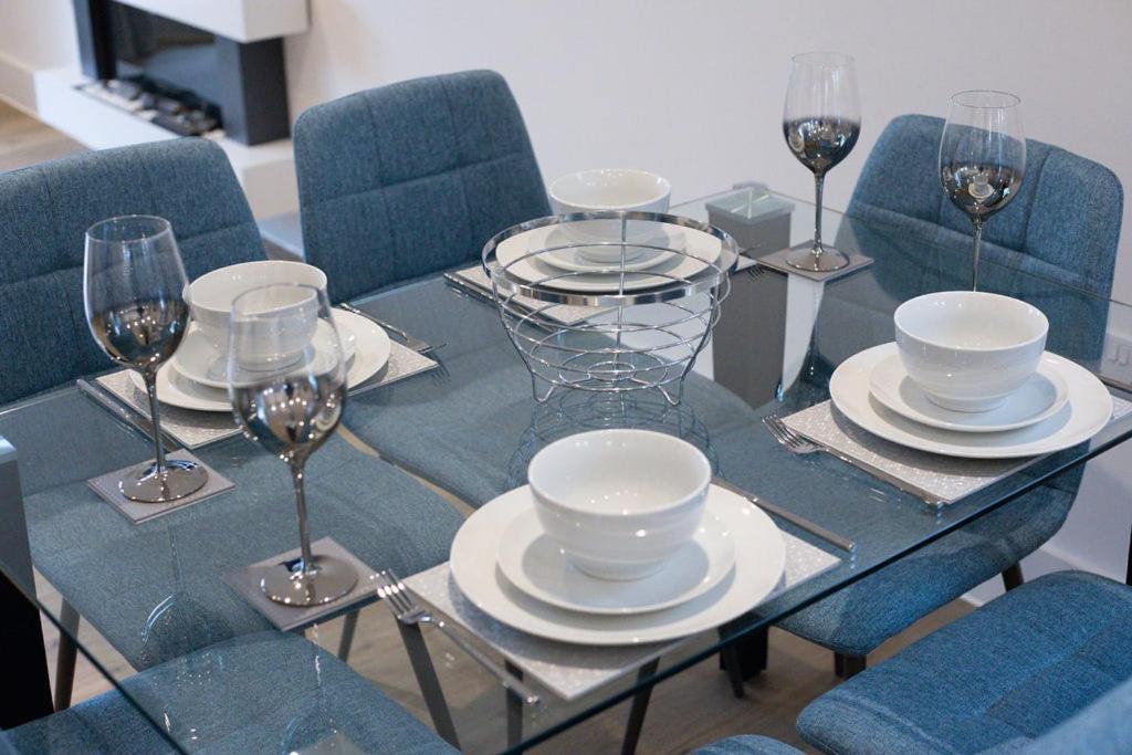 Stylish Town Centre Apartment, W Parking, Nr Beach Bournemouth Exterior foto